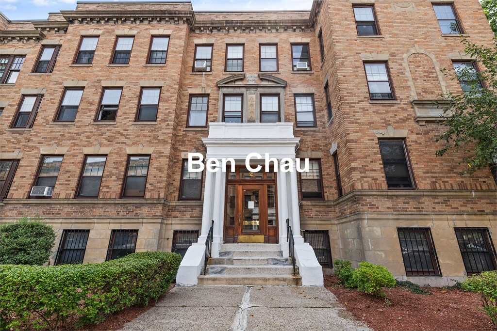 2 Crawford St, Mid-Cambridge