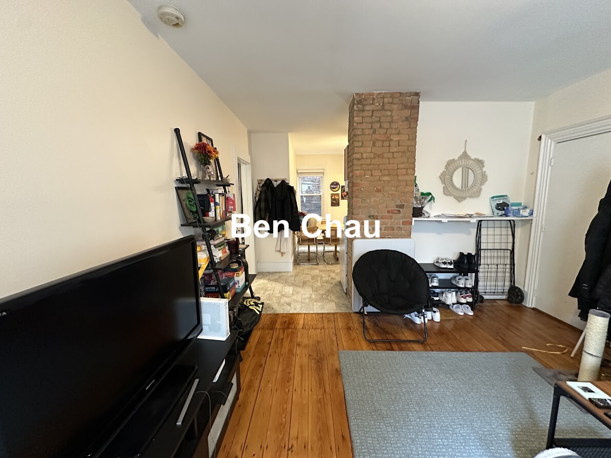 74 Gore St, East Cambridge