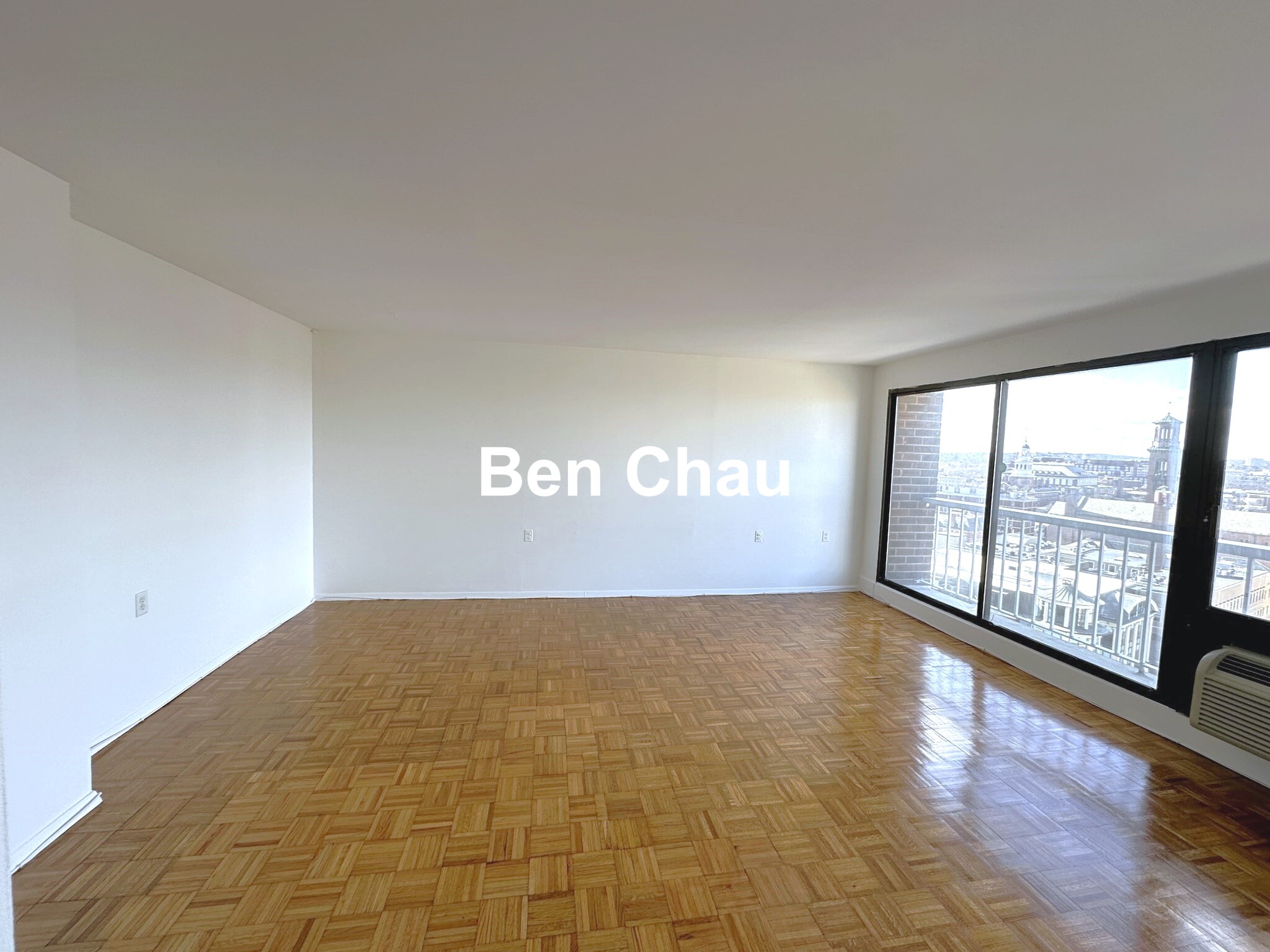 1105 Massachusetts Ave, Harvard Square