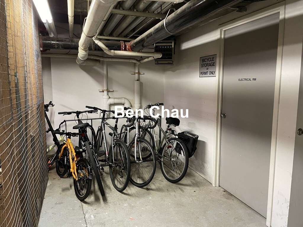 218 Thorndike St, East Cambridge