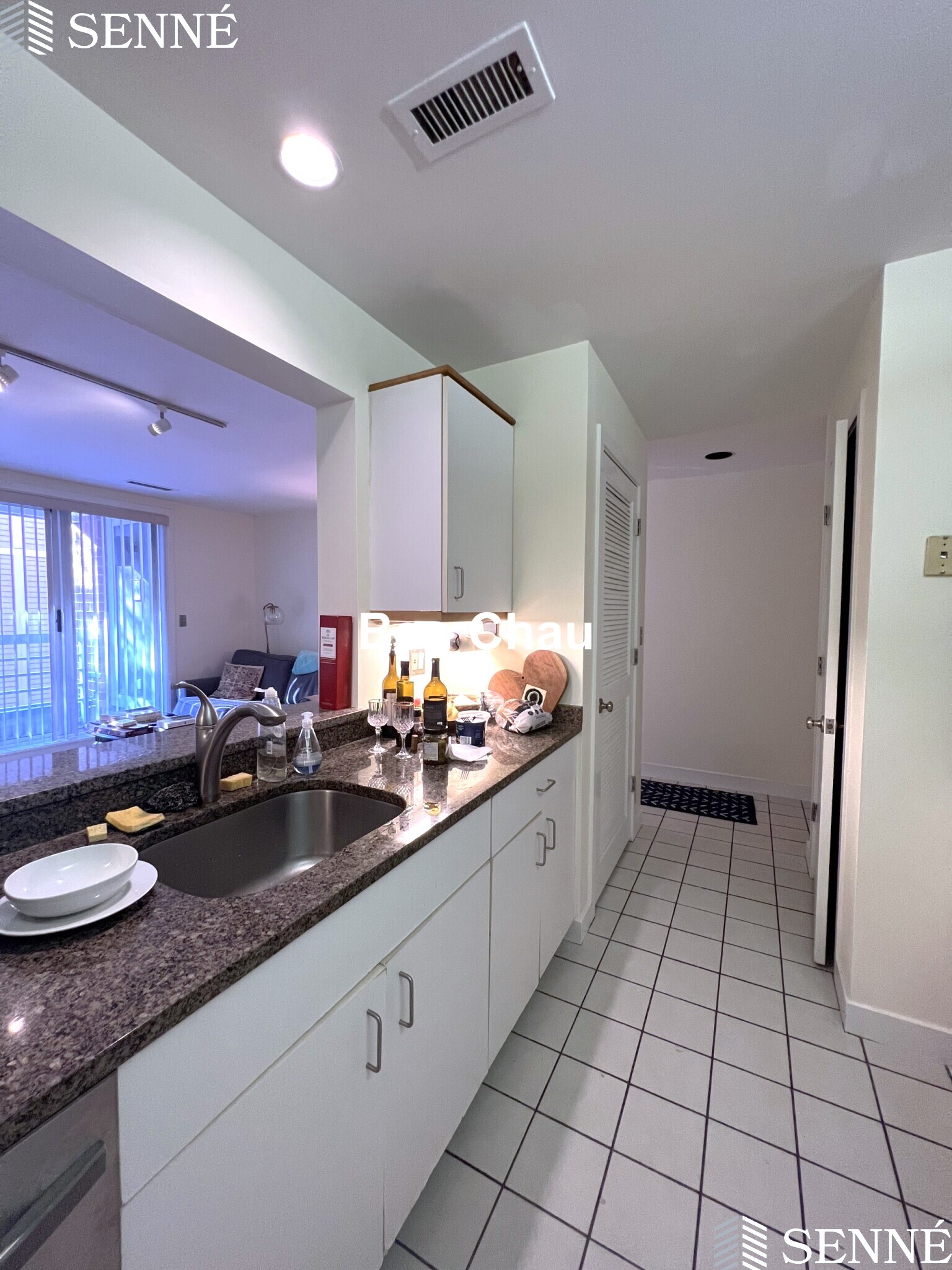 2 Chestnut St, Cambridgeport