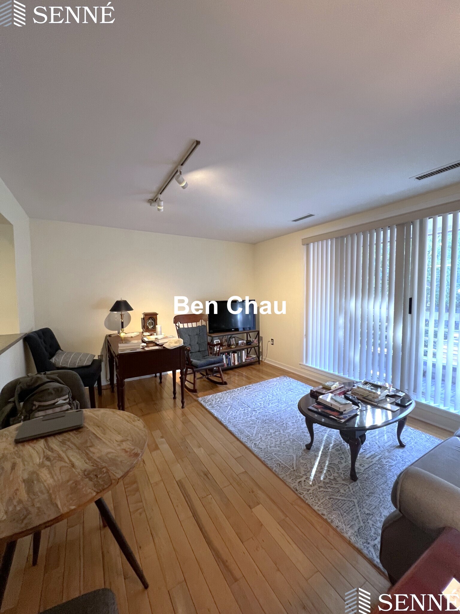 2 Chestnut St, Cambridgeport