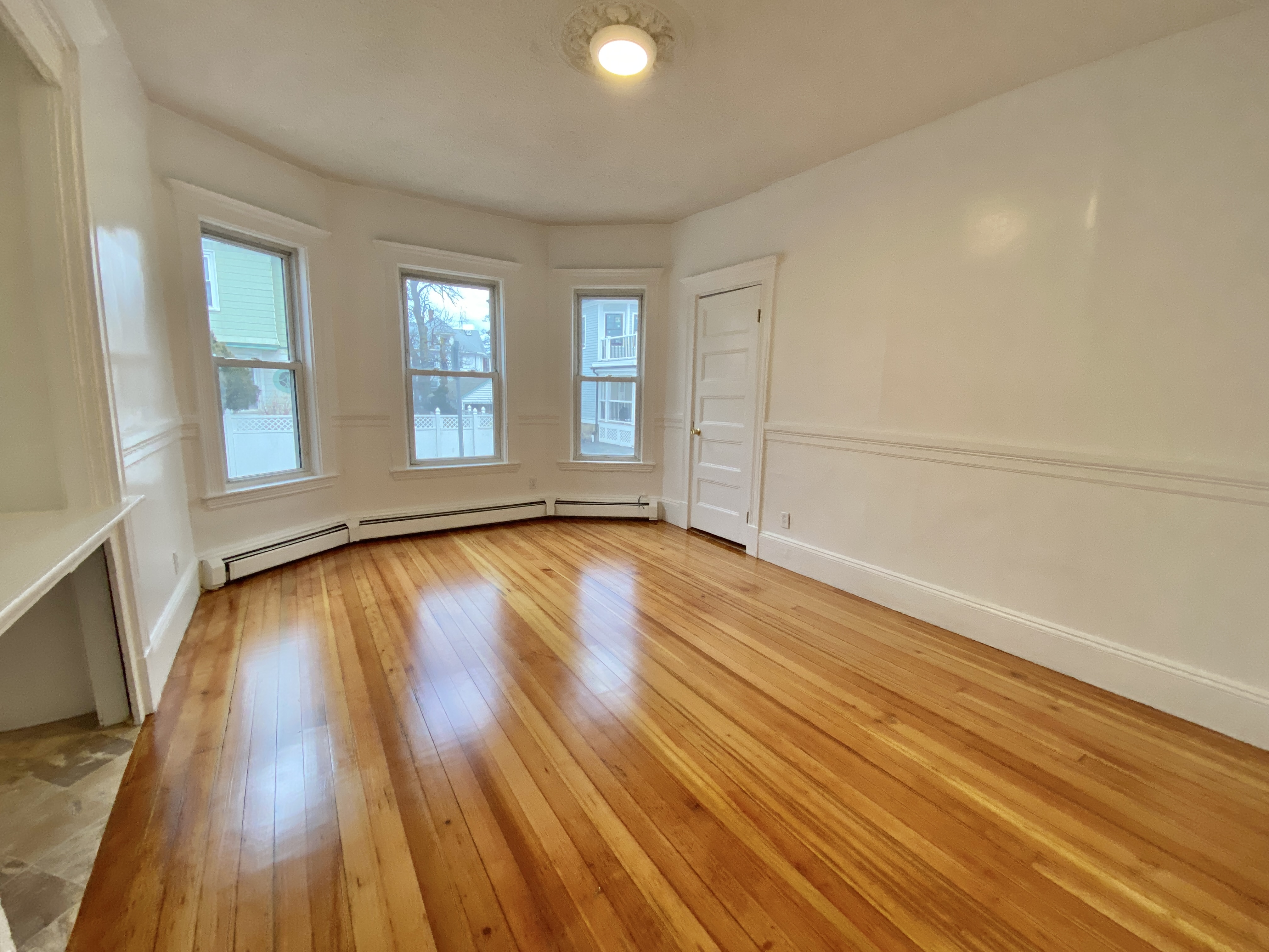 4 bed, 2 bath apartment for rent at 34 Brainerd Rd Unit 1, Allston — photo 16 of 66