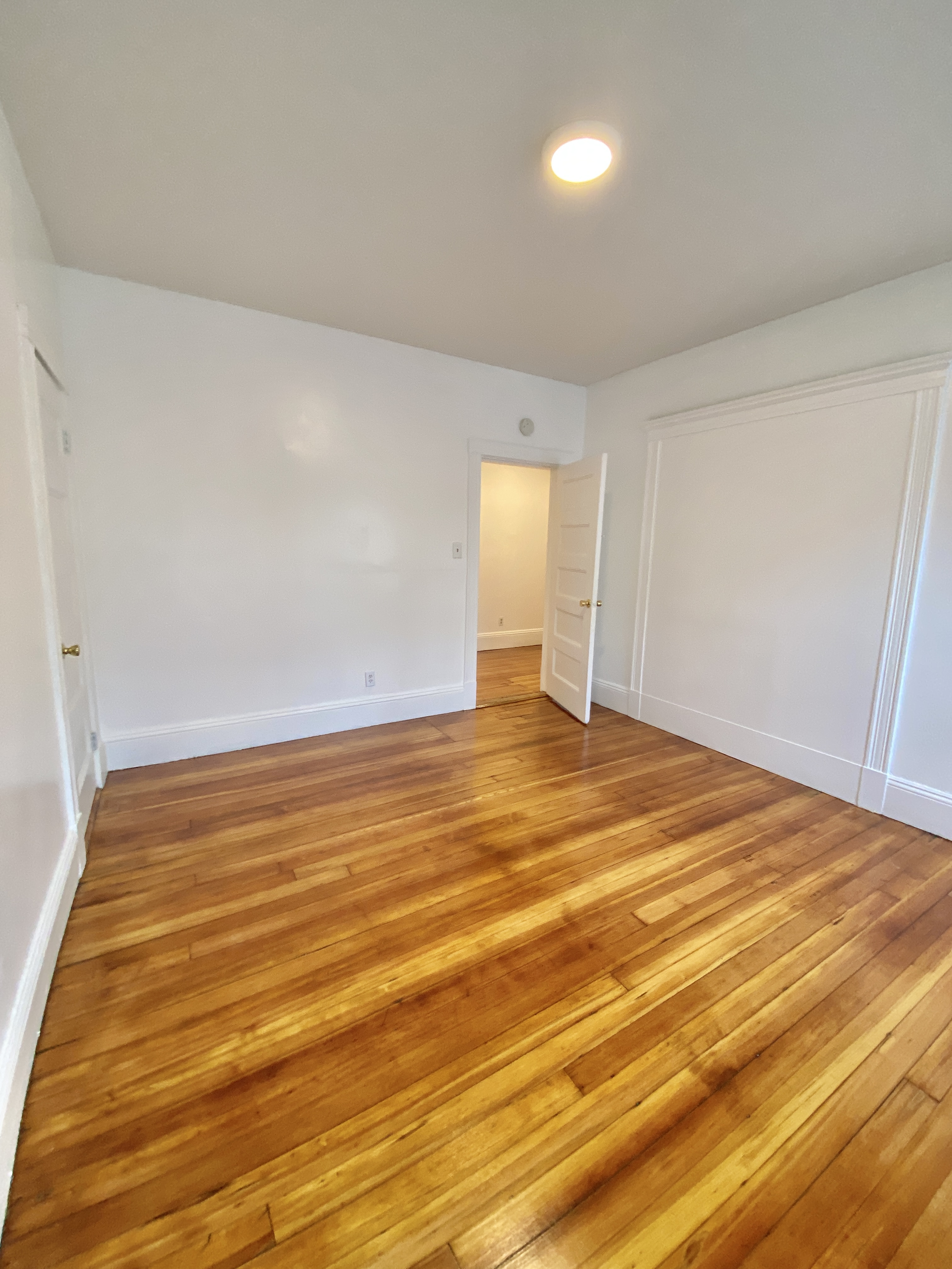 4 bed, 2 bath apartment for rent at 34 Brainerd Rd Unit 1, Allston — photo 14 of 66