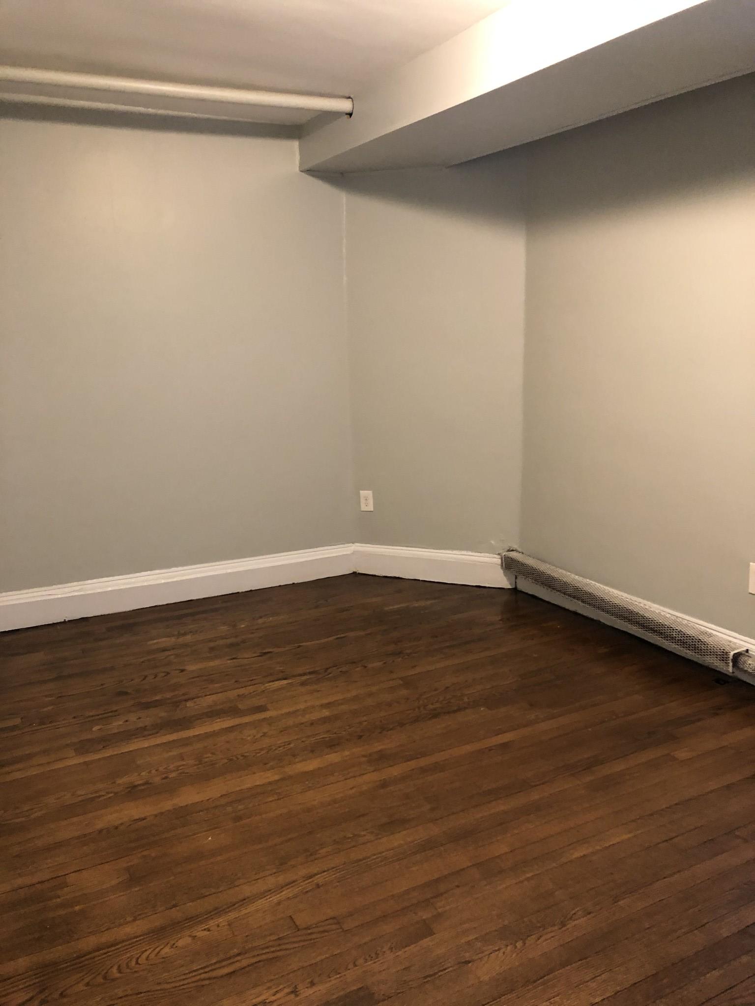 45 Carlton St, Longwood