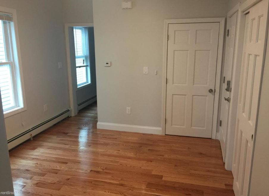 417 Cardinal Medeiros Ave, Wellington-Harrington