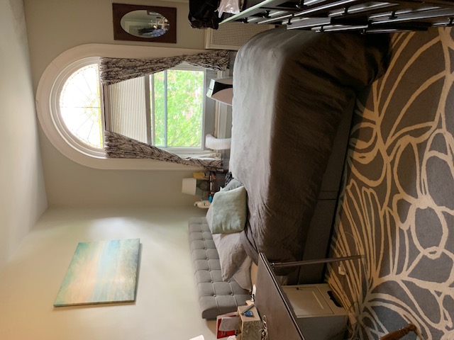 45 Carlton St, Longwood