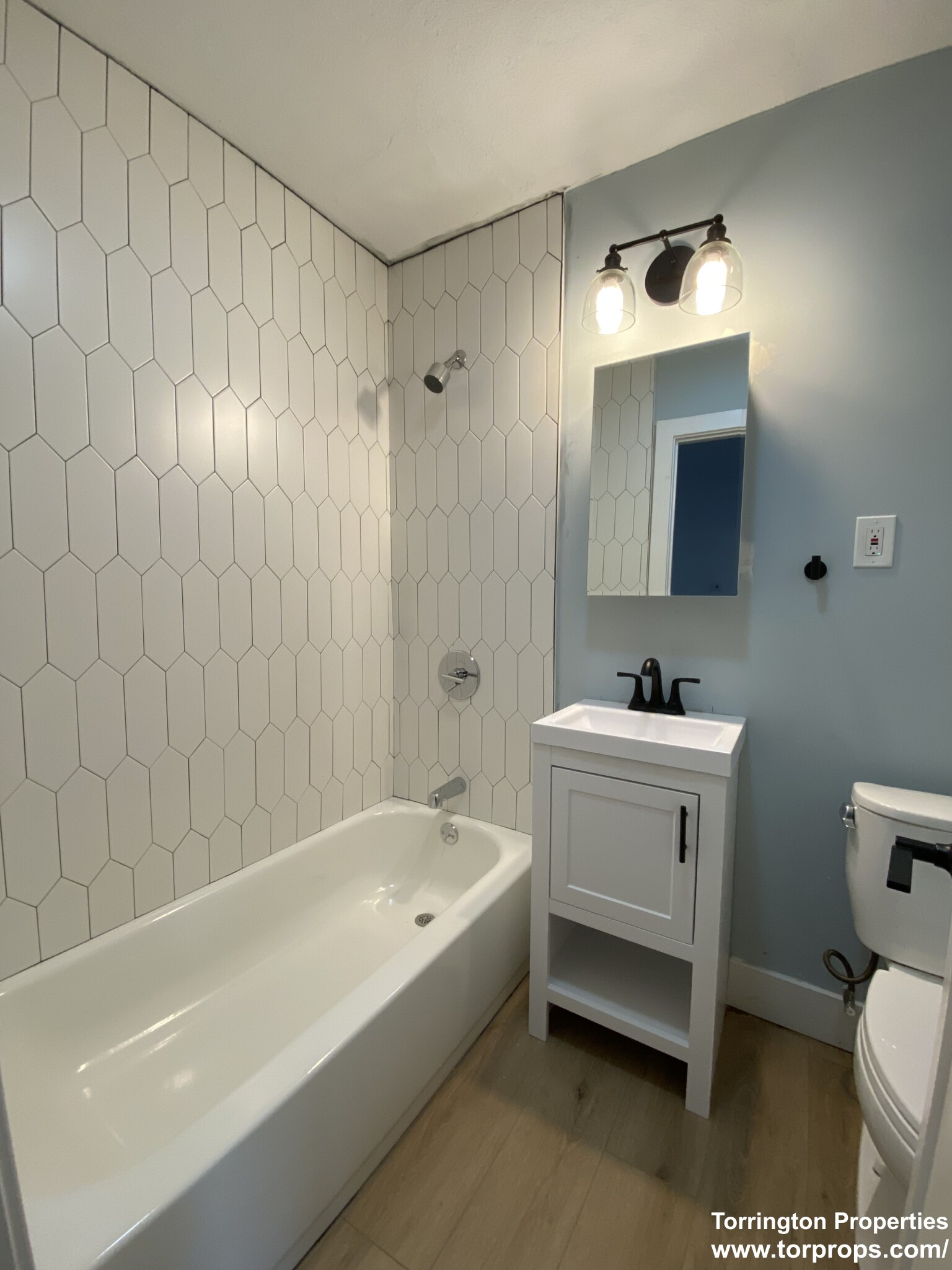 740 7th St, South Boston