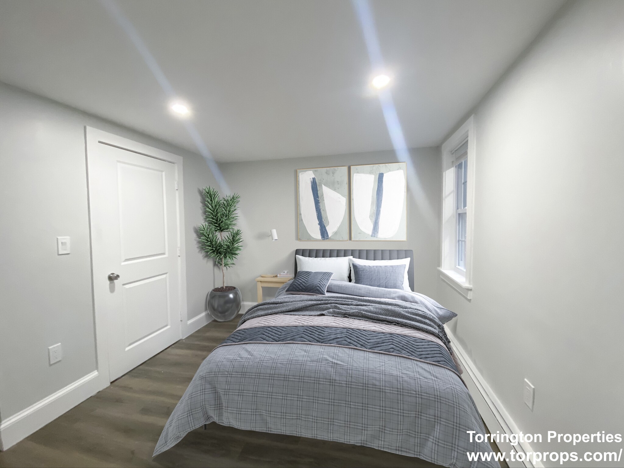 351 8th St, South Boston