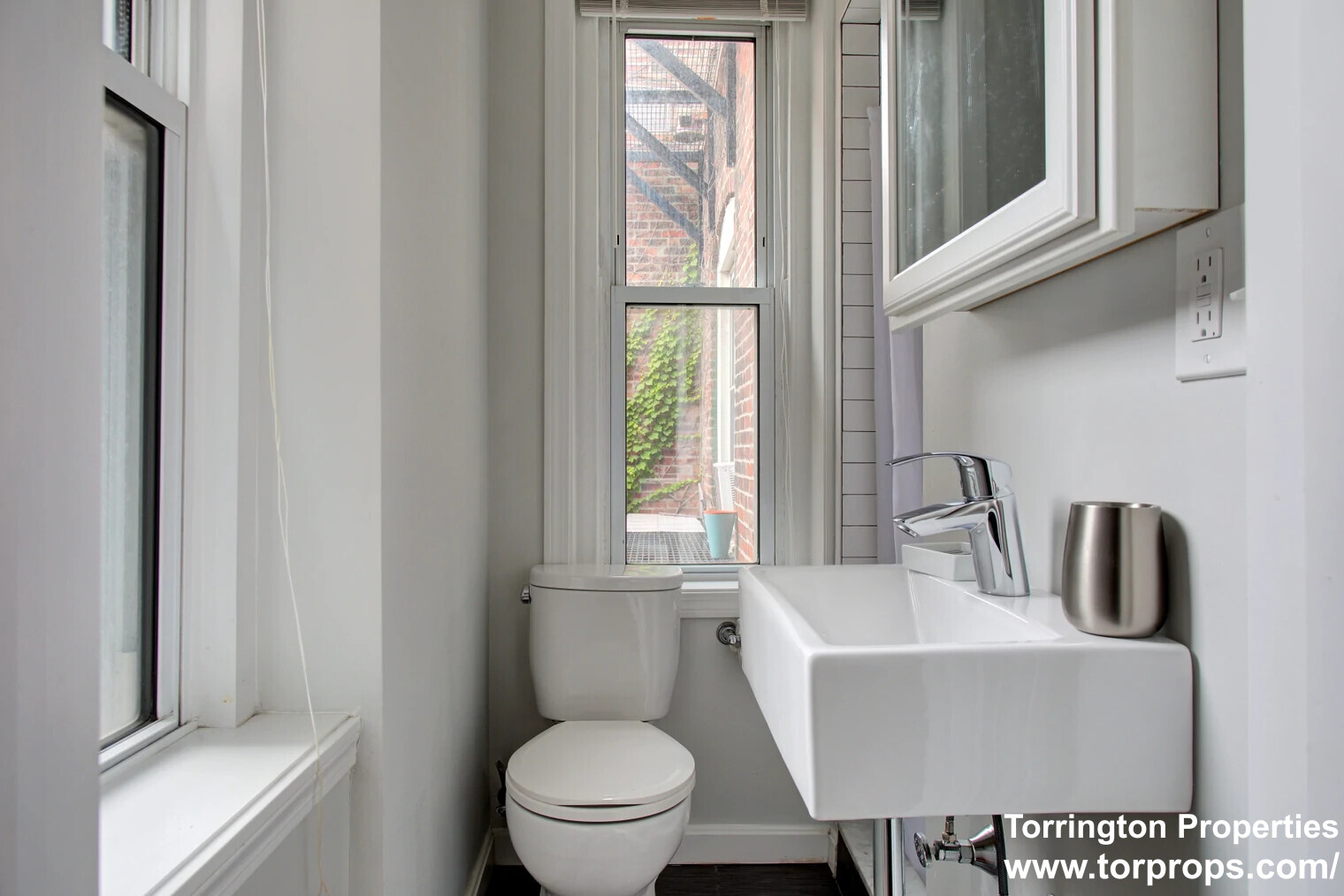 12 Foster St, North End