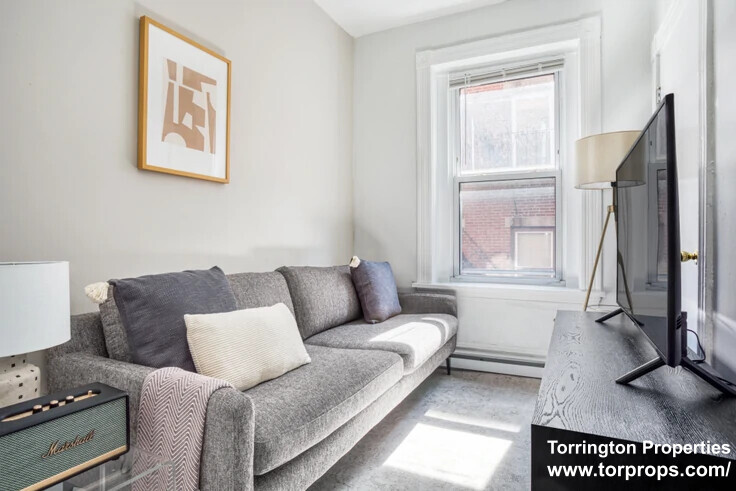 12 Foster St, North End