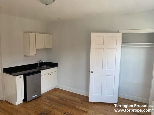 240 Crescent St, Waltham