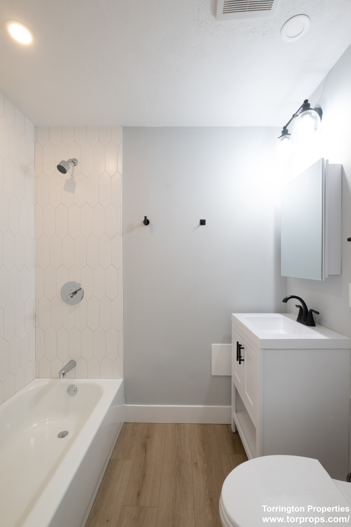 740 7th St, Dorchester