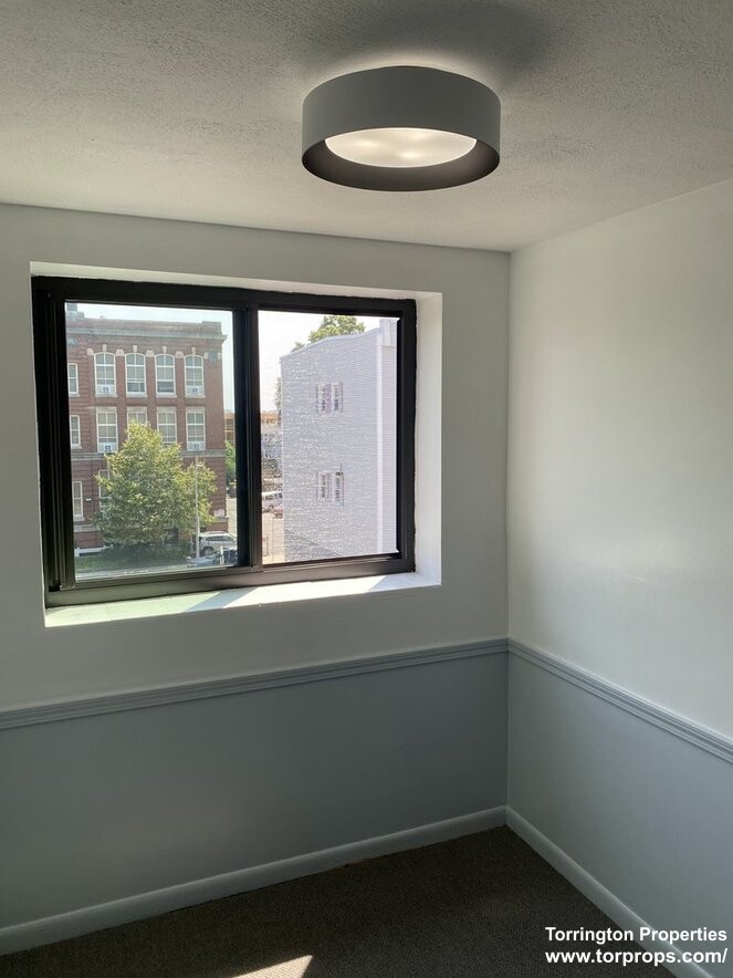 200 Old Colony Ave, South Boston