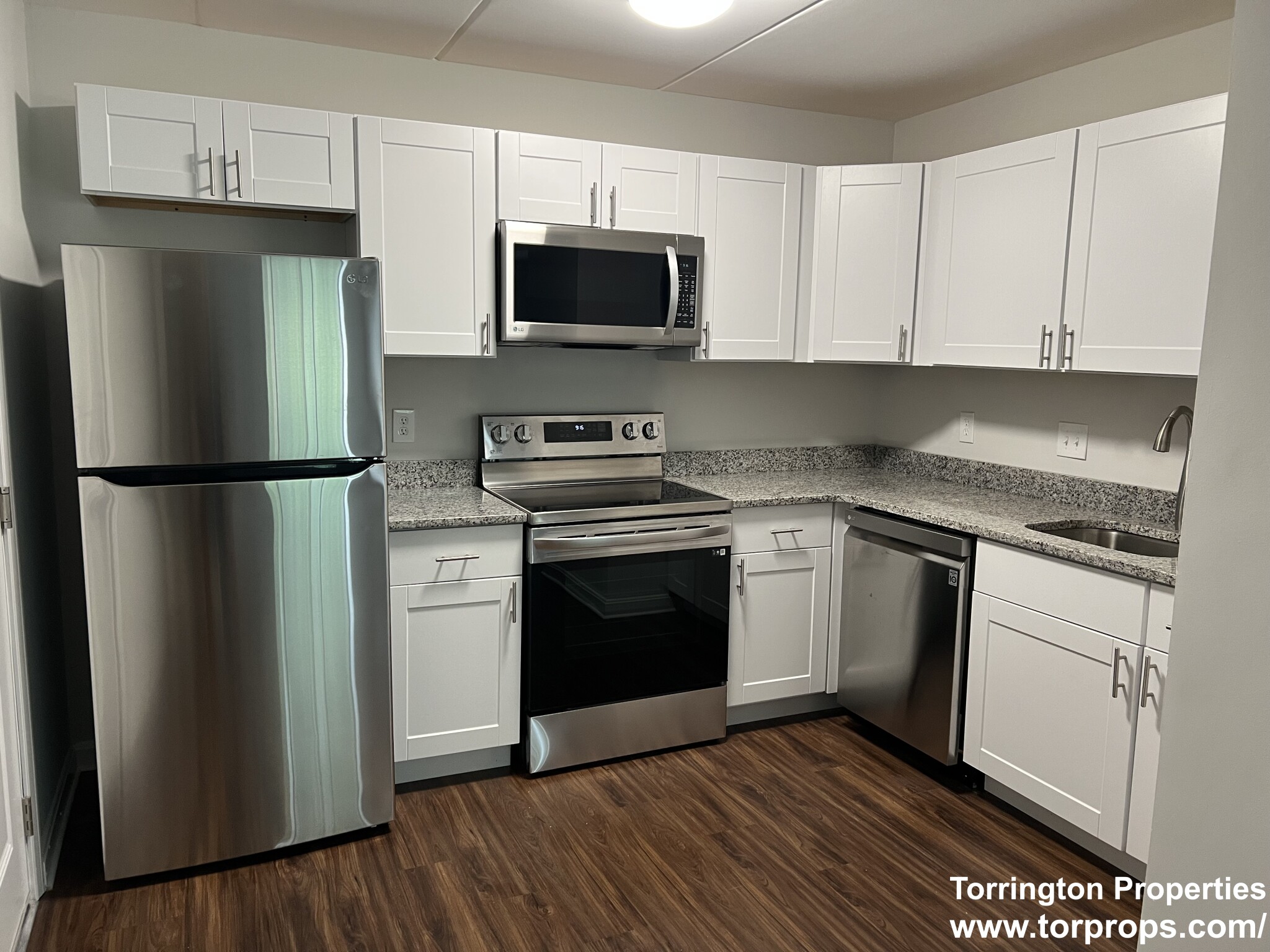 253 Hyde Park Ave, Jamaica Plain