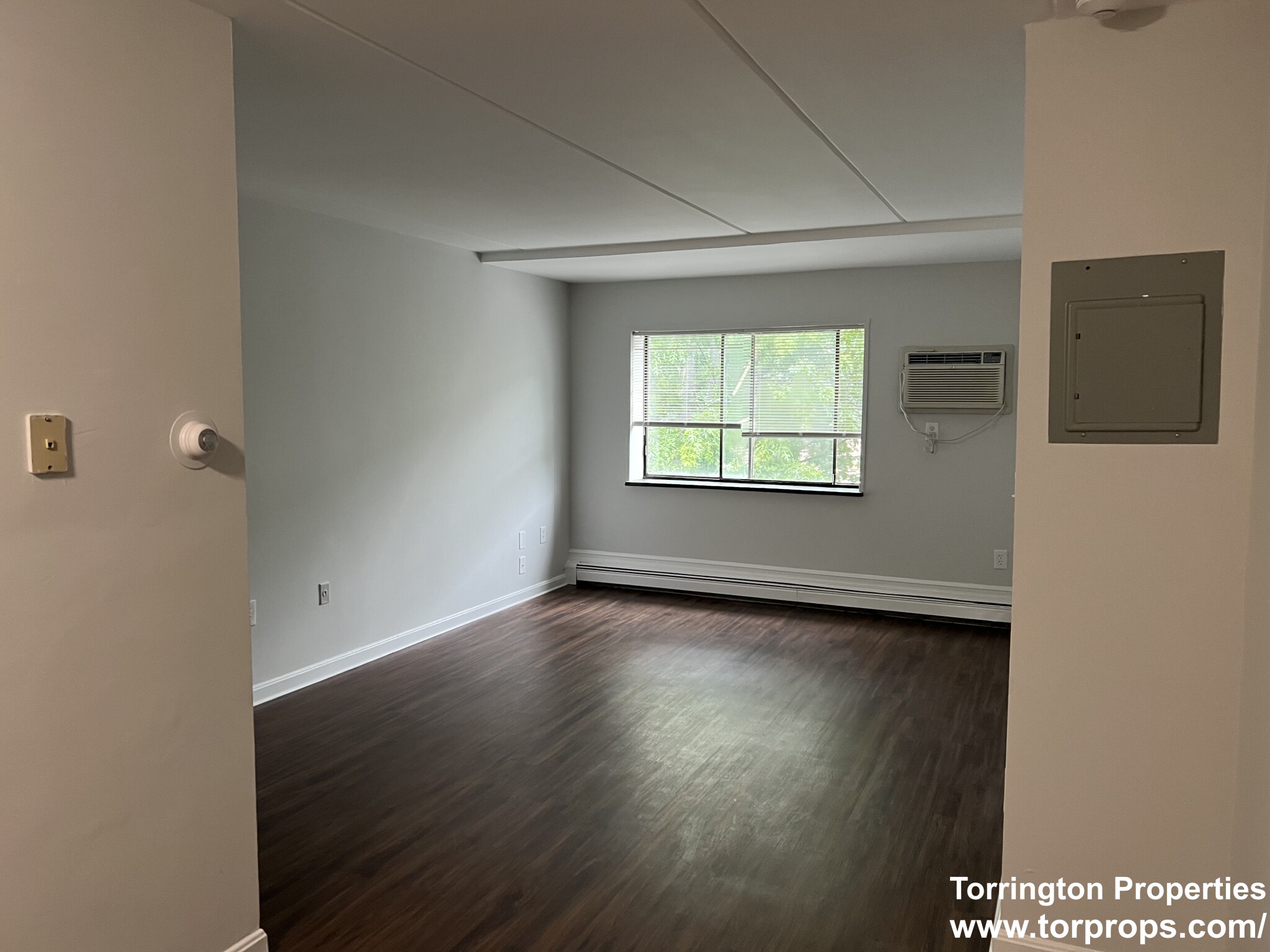 253 Hyde Park Ave, Jamaica Plain