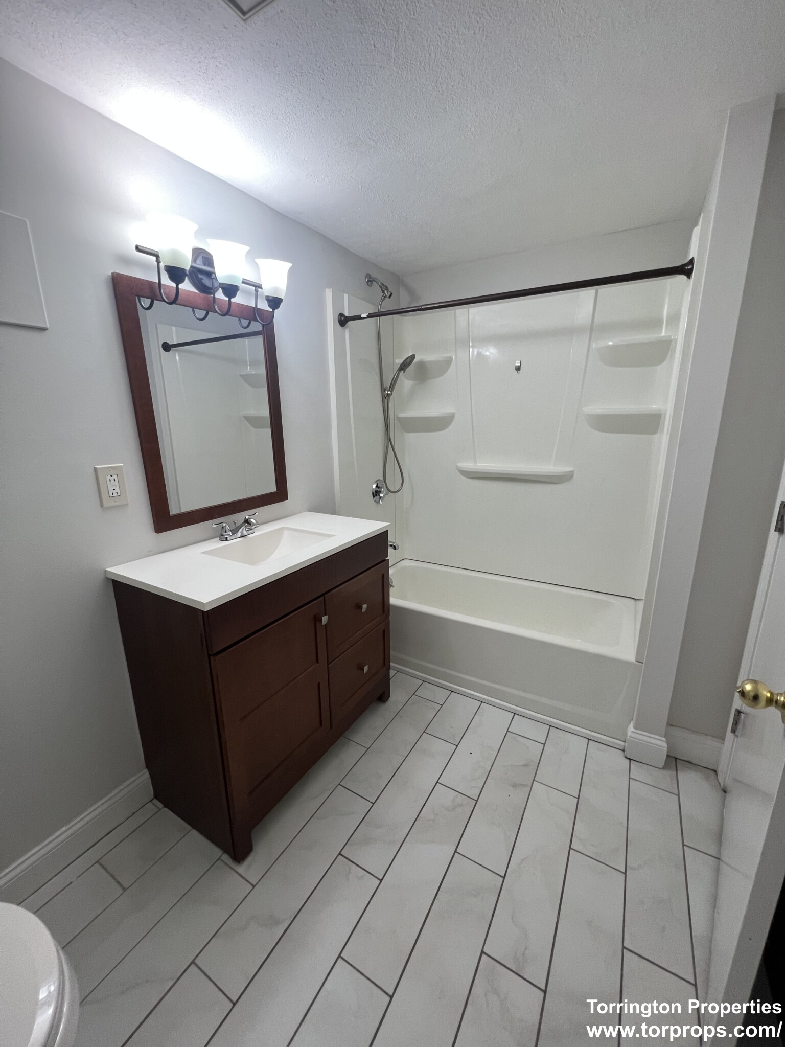 253 Hyde Park Ave, Jamaica Plain