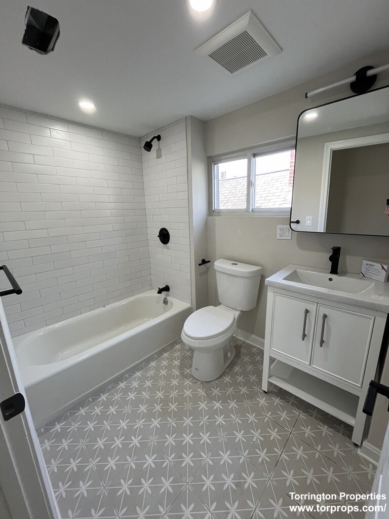 561 East 6th St, South Boston