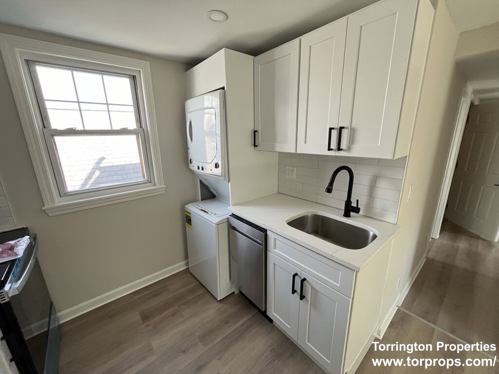 561 East 6th St, South Boston