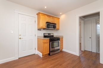 3 bed, 1 bath apartment for rent at 124 Selden St Unit 1, 2, 3, Boston — photo 3 of 17