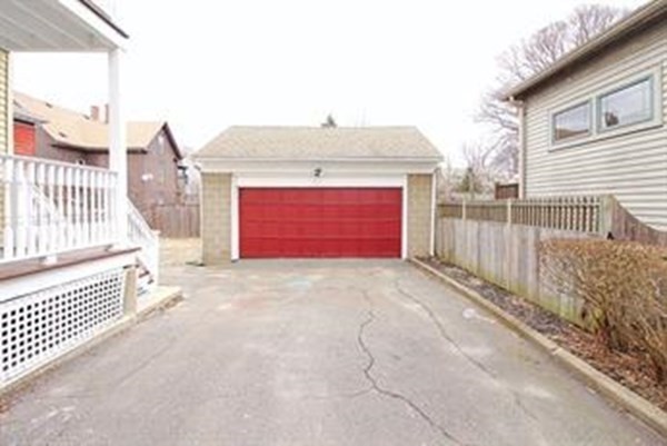 3 bed, 1 bath apartment for rent at 343 Lafayette St Unit 2, Salem — photo 9 of 10