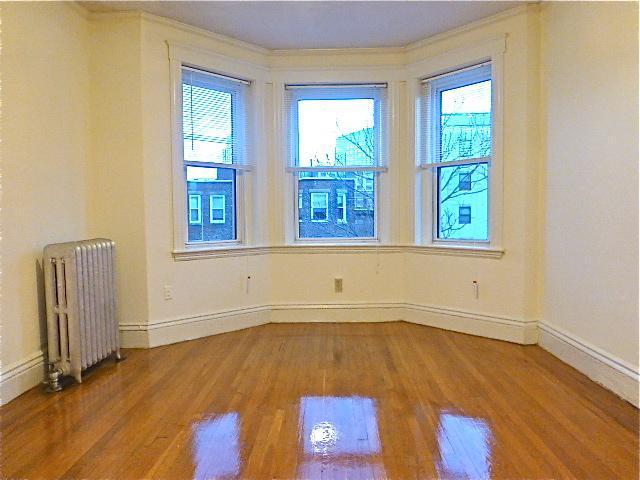 1 bed, 1 bath apartment for rent at 32 Queensberry St Unit B, Fenway