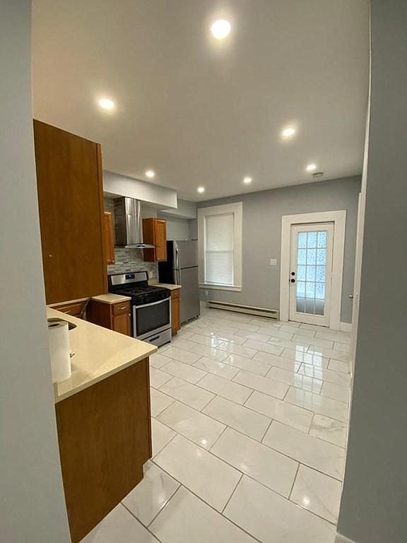 1 bed, 1 bath apartment for rent at 150 Bremen Unit 3, Boston — photo 3 of 23