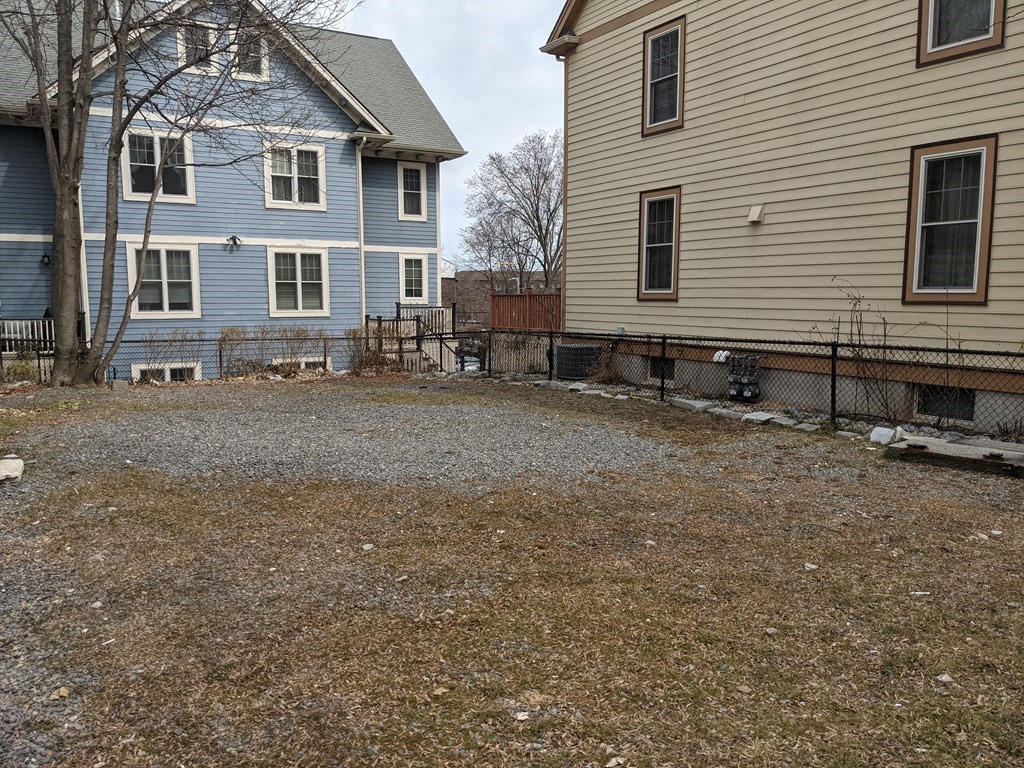 8+ bed, 4+ bath apartment for rent at 44 Highland A Unit HOUSE, Boston — photo 18 of 18