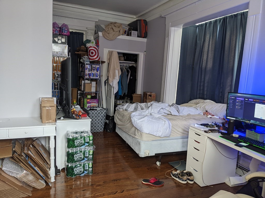 8+ bed, 4+ bath apartment for rent at 44 Highland A Unit HOUSE, Boston — photo 15 of 18
