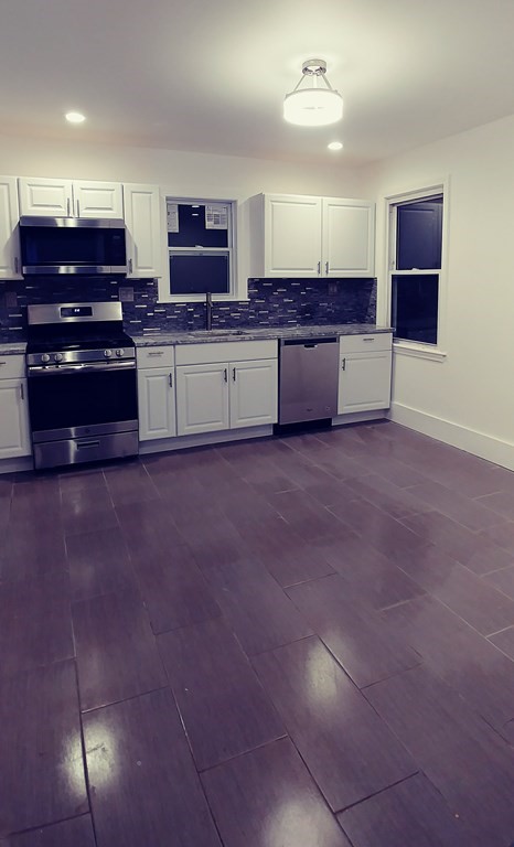 4 bed, 1 bath apartment for rent at 7 Marvin Pl Unit 7, Cambridge — photo 10 of 10