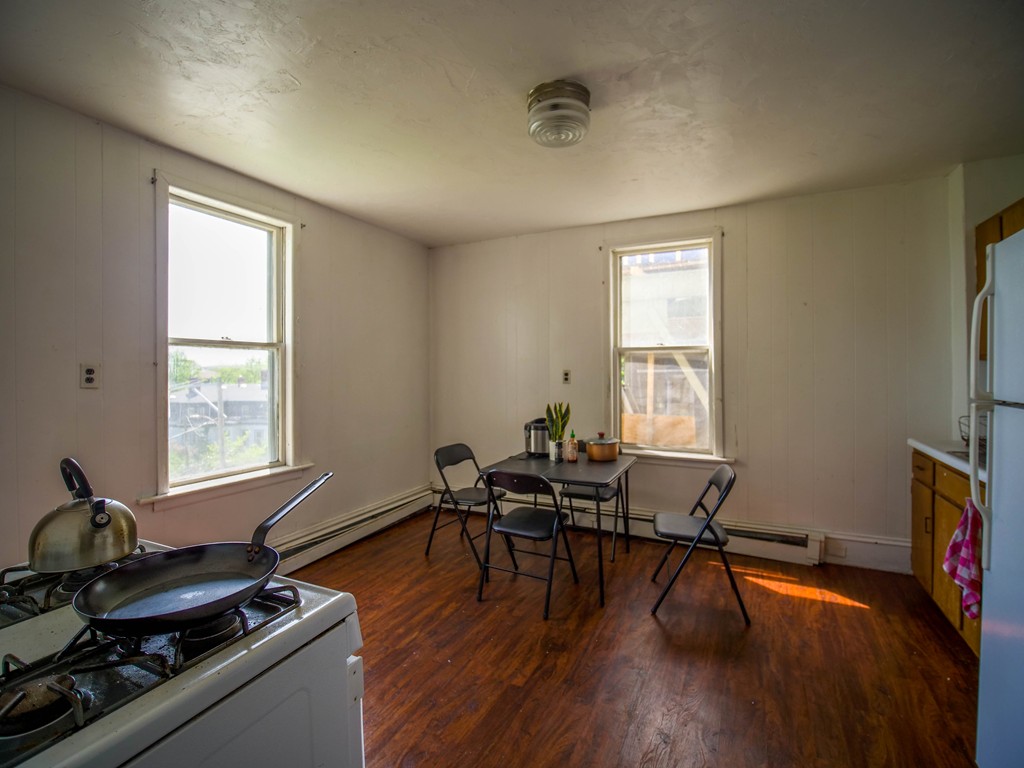 4 bed, 1 bath apartment for rent at 50 Fisher Unit 3A, Mission Hill — photo 2 of 11