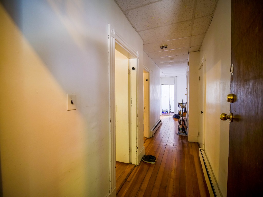 4 bed, 1 bath apartment for rent at 50 Fisher Unit 3A, Mission Hill — photo 5 of 11