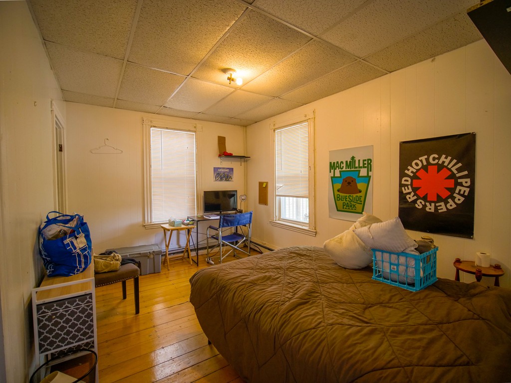 4 bed, 1 bath apartment for rent at 50 Fisher Unit 3A, Mission Hill — photo 3 of 11