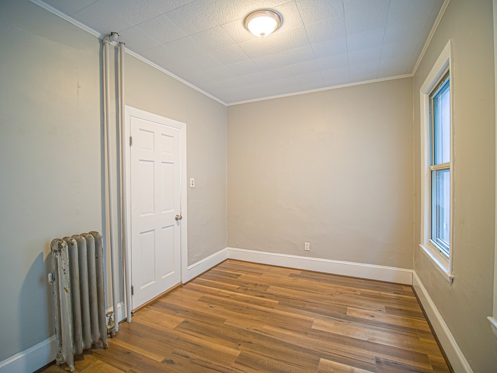 3 bed, 1 bath apartment for rent at 428 Saratoga Unit 3, Boston — photo 8 of 10