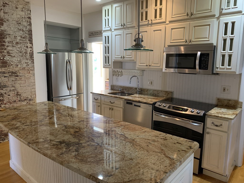 1 bed, 1 bath apartment for rent at 425 Quincy Unit 3A, Dorchester — photo 9 of 9