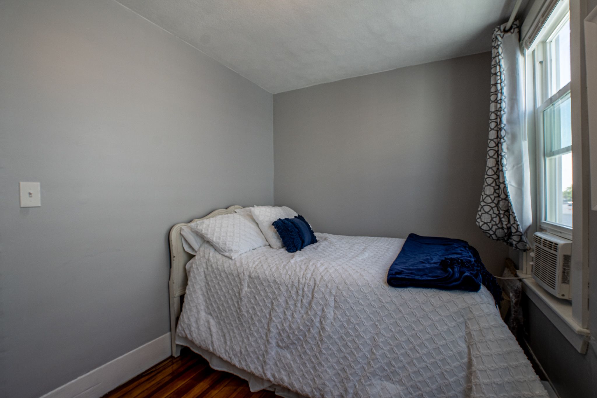 3 bed, 1 bath apartment for rent at 215 Princeton St Unit 3, East Boston — photo 11 of 15