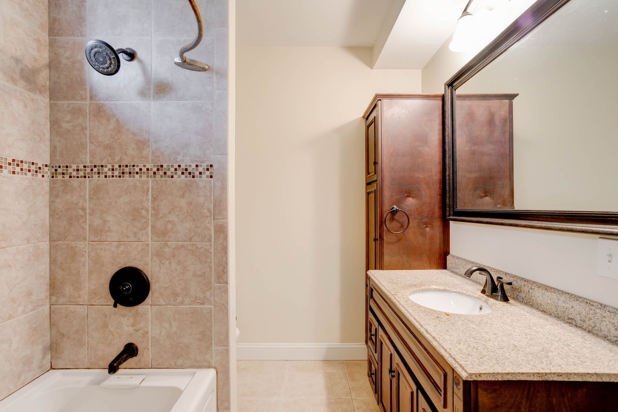 3 bed, 2 bath apartment for rent at 58 Eleanor St Unit 1, Chelsea — photo 17 of 18
