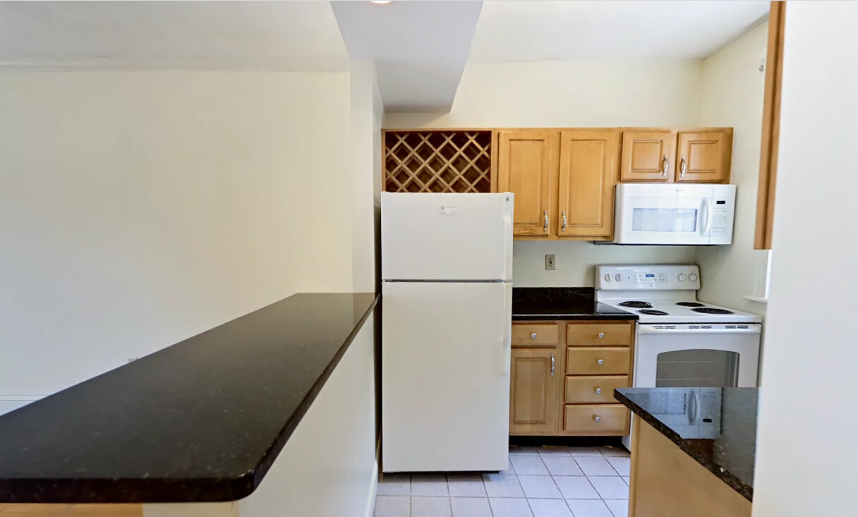 109 Queensberry St, Fenway