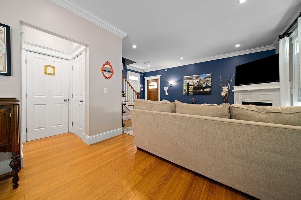 7 King St, Boston