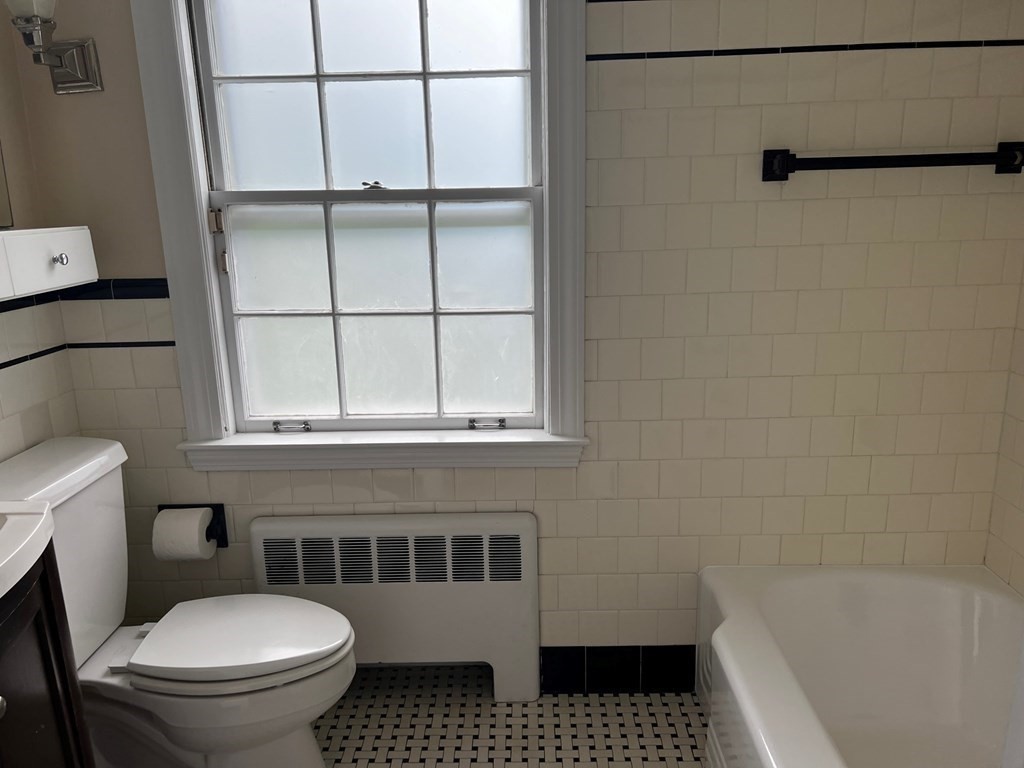 21 Malcolm Rd, Jamaica Plain