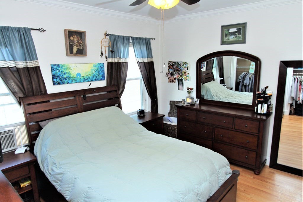 50 Brookley Rd, Jamaica Plain