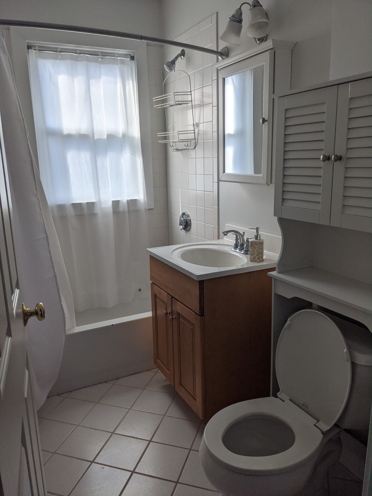 3 bed, 1 bath apartment for rent at 124 Selden Unit 3, Dorchester — photo 7 of 9