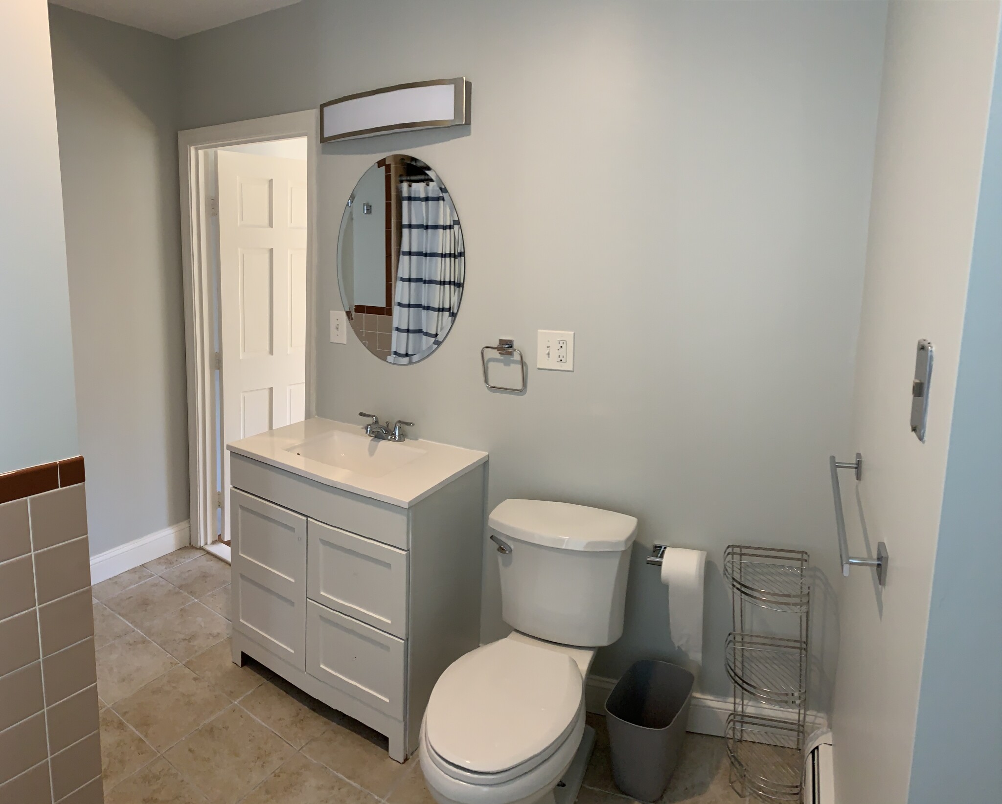 5 bed, 2.5 bath apartment for rent at 12 Court St Unit 1, Medford — photo 7 of 20