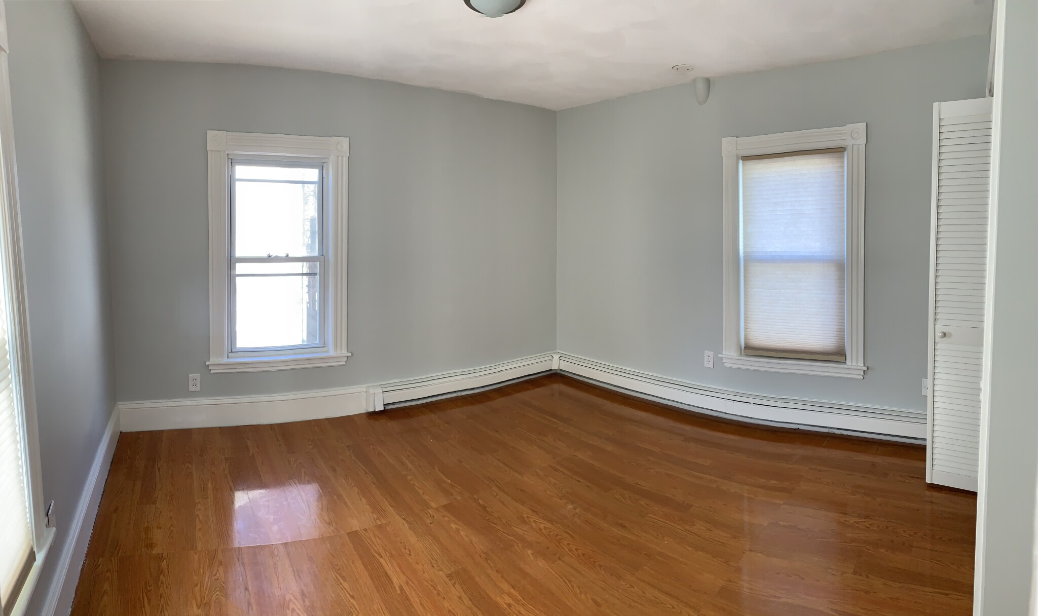 5 bed, 2.5 bath apartment for rent at 12 Court St Unit 1, Medford — photo 1 of 20