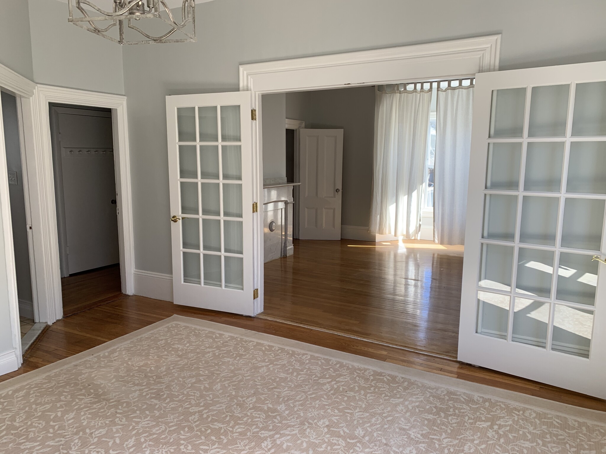5 bed, 2.5 bath apartment for rent at 12 Court St Unit 1, Medford — photo 9 of 20