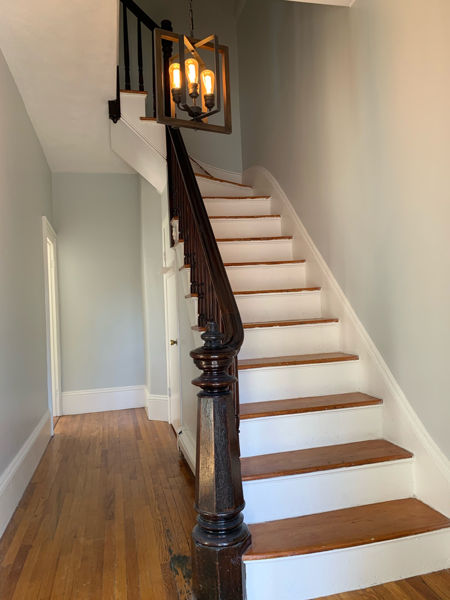 5 bed, 2.5 bath apartment for rent at 12 Court St Unit 1, Medford — photo 17 of 20