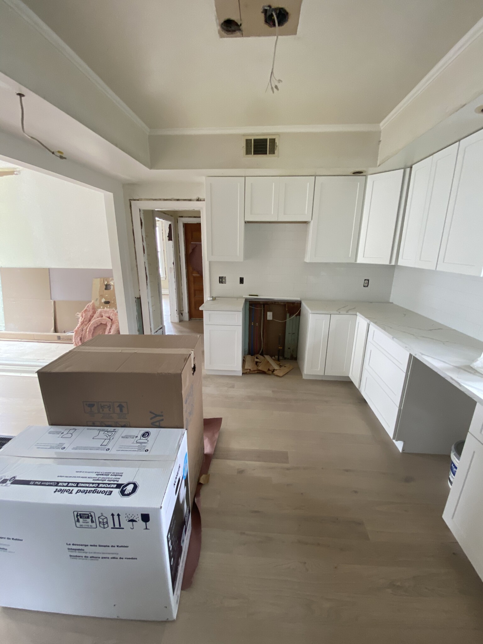 2 bed, 1 bath apartment for rent at 180 Dana Ave Unit 1, Hyde Park — photo 4 of 10