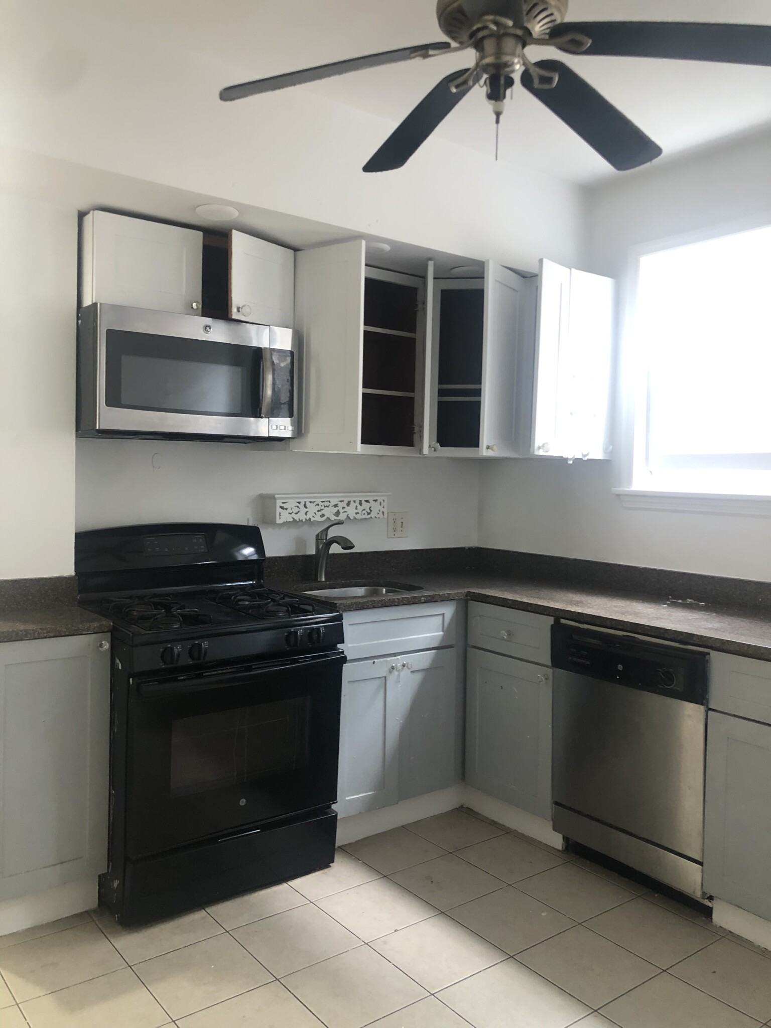 2 bed, 1 bath apartment for rent at 68 Bellevue Unit 1, Dorchester — photo 1 of 10