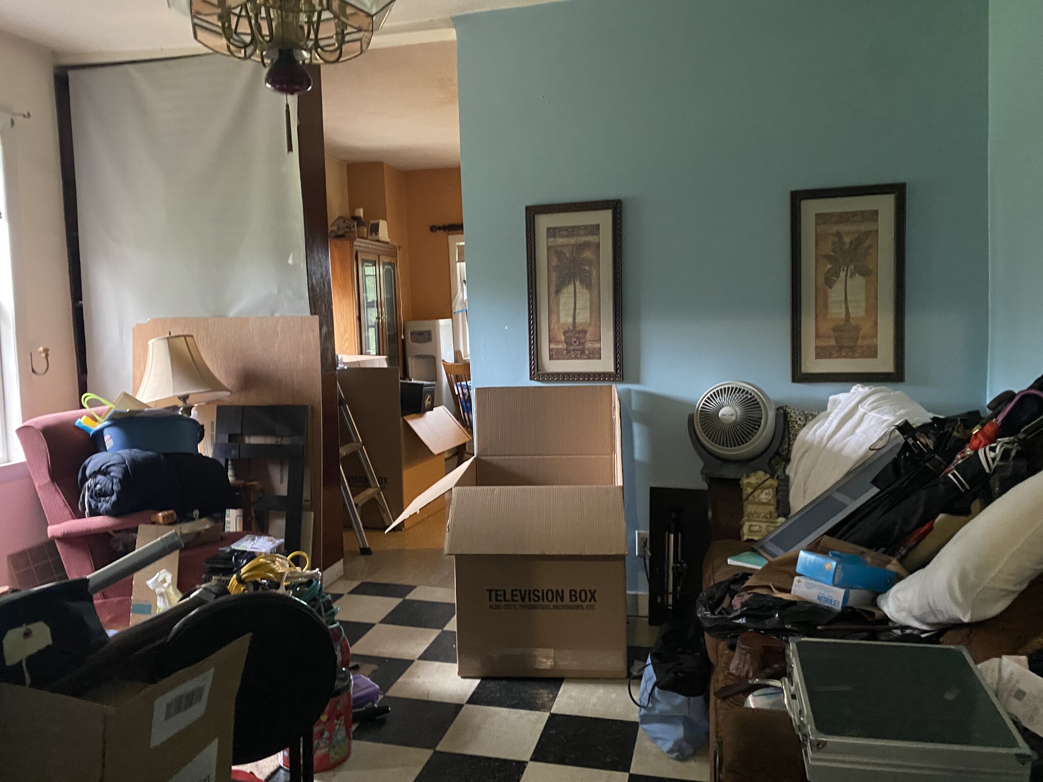 3 bed, 1 bath apartment for rent at 252 Magnolia Unit 1L, Dorchester — photo 5 of 7