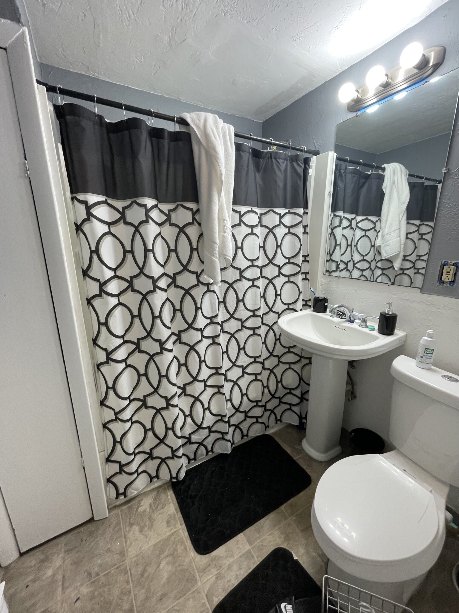 3 bed, 1 bath apartment for rent at 199 Eutaw Ave Unit 1, Lynn — photo 13 of 13